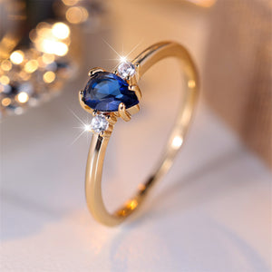 Minimalist Drop-Shaped Blue Gem Ring